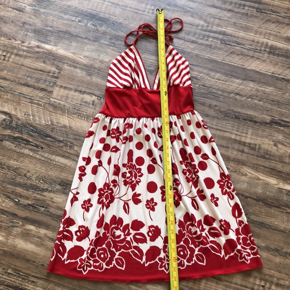 Speechless red/off white halter style dress - Picture 6 of 9